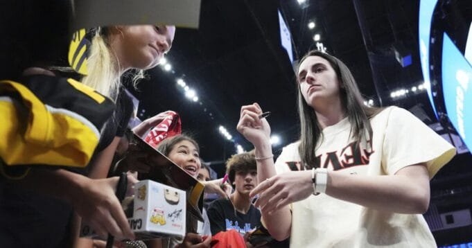 1753811239_urlhttps3A2F2Fcalifornia-times-brightspot.s3.amazonaws.com2F312Ff92F42fb93cc4489bc1179c6d4e6cafc2Ffever-sky-basketball-30161.jpg