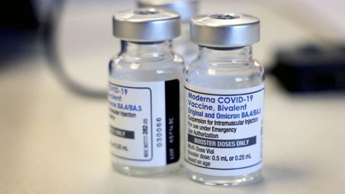 230418103631-covid-vaccine-booster-bivalent.jpg