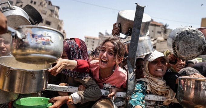 250728-gaza-food-aid-mn-1110-a00e82.jpg