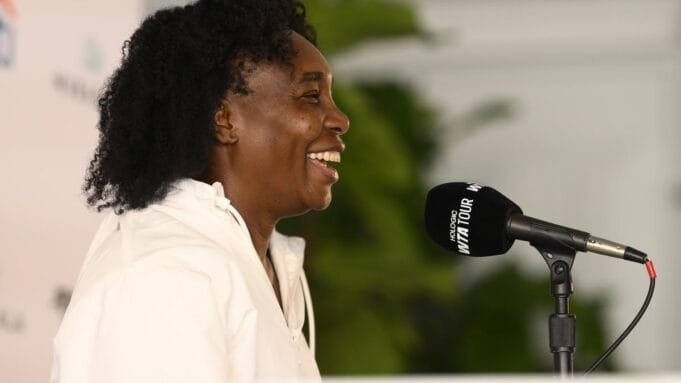 Open_Venus_Williams_Tennis_94297.jpg
