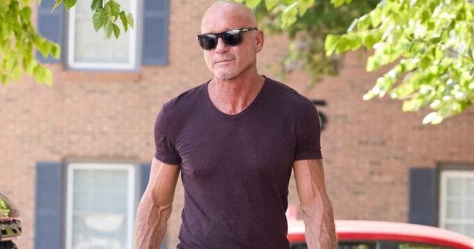 Tim-McGraw-Unveils-Newly-Shaved-Head-Shows-Off-Ripped-Muscles-in-Nashville-JS2_3317.jpg