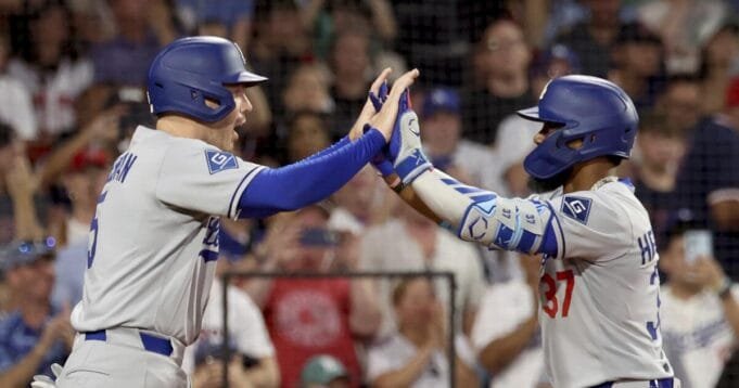 urlhttps3A2F2Fcalifornia-times-brightspot.s3.amazonaws.com2Fa32Fe62F5539ef9c432e9606eea0afda2e5e2Fdodgers-red-sox-baseball-14527.jpg
