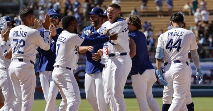 urlhttps3A2F2Fcalifornia-times-brightspot.s3.amazonaws.com2Fb72F8e2F9174bc2f4527ae70e5acac8b44ff2F1515097-sp-mlb-dodgers-twins11-gf.jpg