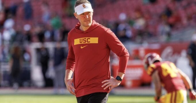 urlhttps3A2F2Fcalifornia-times-brightspot.s3.amazonaws.com2Fd62F422Fbeca86a9498cb619fca2d023495e2F1484923-la-sp-ncaa-football-usc-notre-dame-44-gmf.jpg