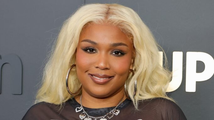 0807_lizzo_header-scaled.jpg