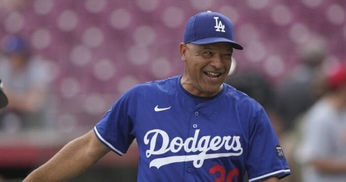 1754120272_urlhttps3A2F2Fcalifornia-times-brightspot.s3.amazonaws.com2Fd82Fcb2F5a7f2524488cb703f635f4ae5e982Fdodgers-reds-baseball-41680.jpg