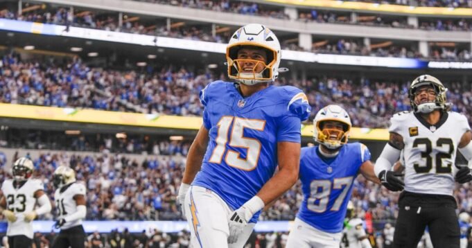 1755047681_urlhttps3A2F2Fcalifornia-times-brightspot.s3.amazonaws.com2Ff72Fad2F044c9ad04a90b1e5fee62df83a822Fsaints-chargers-football-20528.jpg