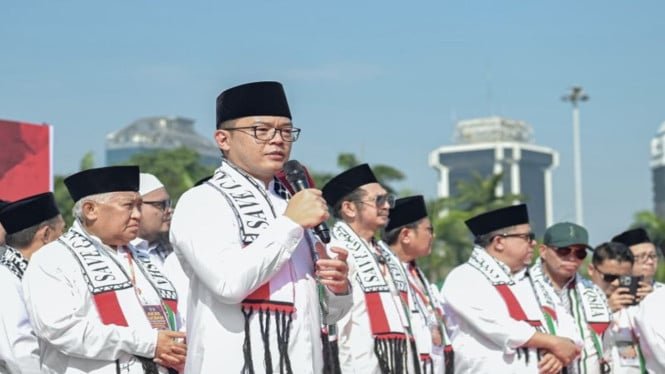 1755249377_688f6394f081f-menteri-luar-negeri-menlu-ri-sugiono_665_374.jpg