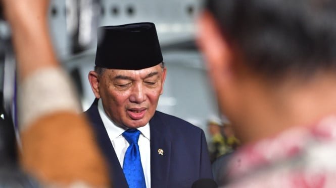 6836537c85199-menhan-sjafrie-ri-dan-prancis-bakal-perkuat-kerja-sama-strategis-di-bidang-pertahanan_665_374.jpg