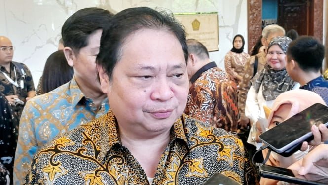 6864fe5debded-airlangga-targetkan-ri-kena-tarif-resiprokal-0-persen-dari-as_665_374.jpg