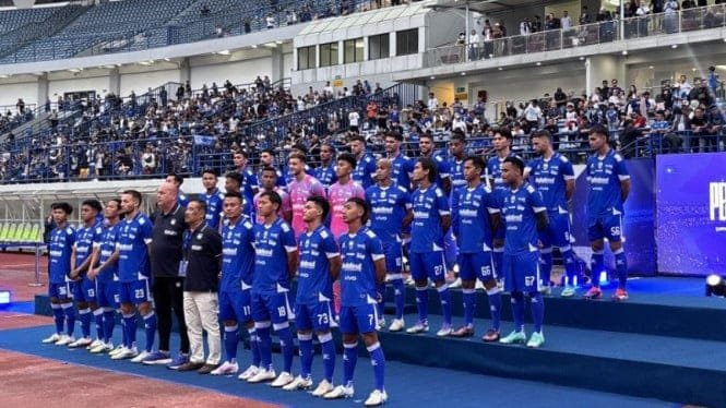 688e172d4c174-skuad-persib-bandung-2025-26_665_374.jpeg