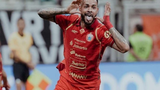 6898a3b482a85-pemain-persija-jakarta-maxwell-souza_665_374.jpg