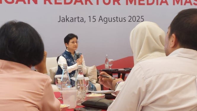 68a0b67ddf095-ketua-dewan-audit-yang-juga-anggota-dewan-komisioner-ojk-sophia-wattimena_665_374.jpeg