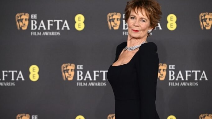 Celia-Imrie.jpg