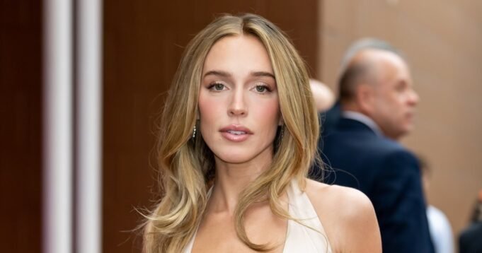 GettyImages-2219280631-Alex-Cooper-BU.jpg
