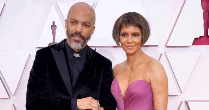 Halle-Berry-Van-Hunt-Relationship-Timeline-0009.jpg