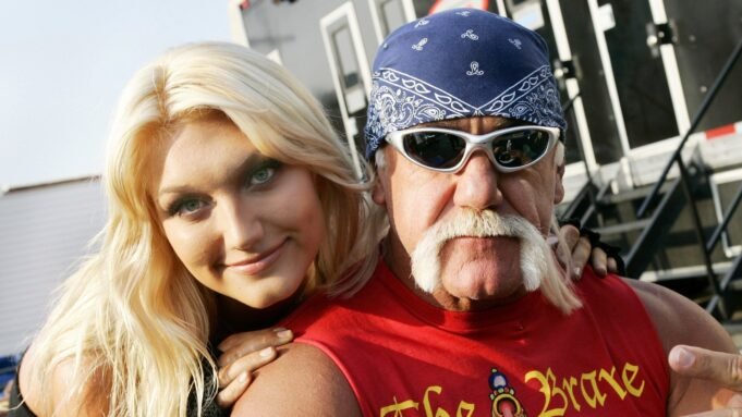 0910_brookehogan_header.jpg