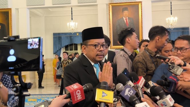 1758113185_68ca79da1ba95-m-qodari-dilantik-sebagai-kepala-kantor-staf-kepresidenan-ksp_665_374.jpg