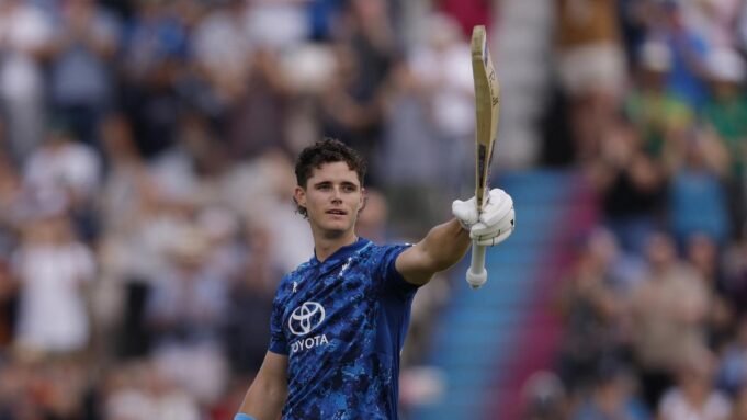 2025-09-07T134101Z_42997279_UP1EL97120CY7_RTRMADP_3_CRICKET-ODI-ENG-ZAF.JPG