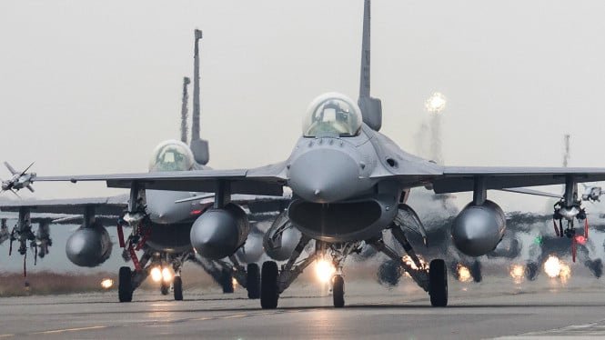 67da9d4e5c69c-viva-militer-jet-tempur-f-16-fighting-falcon-militer-taiwan_665_374.jpg