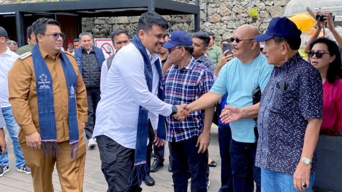 68d2367200f75-gubernur-sumatera-utara-sumut-bobby-nasution_665_374.jpg