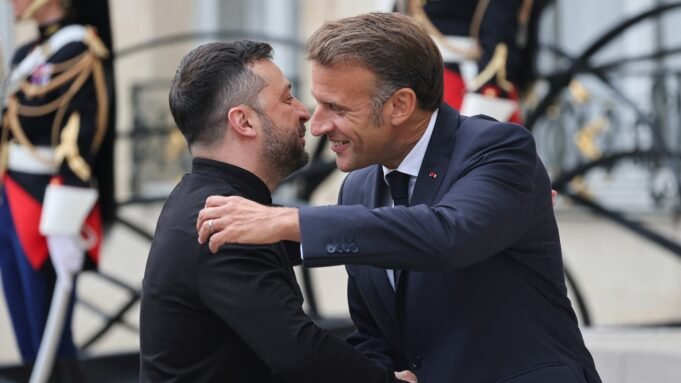 Macron-Zelenskyy-DB-250904_1756977930399_hpMain_16x9.jpg