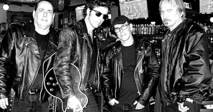 urlhttps3A2F2Fcalifornia-times-brightspot.s3.amazonaws.com2F142F6e2F2cfe614d49ef9978cf1a57b26c3e2Fmichael-ubaldini-the-earwigs-now.jpg