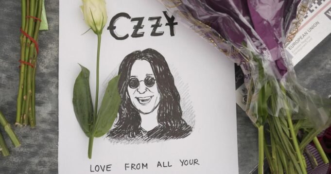 urlhttps3A2F2Fcalifornia-times-brightspot.s3.amazonaws.com2F5a2F522F43be96e64f348349d2d426bf6afe2Fbritain-ozzy-osbourne-70313.jpg