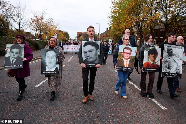 103259823-15222083-For_the_relatives_of_those_killed_on_Bloody_Sunday_pictured_hold-a-8_1761257954101.jpg