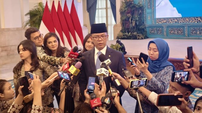 1761165021_68e629ab53169-menteri-luar-negeri-menlu-ri-sugiono_665_374.jpg