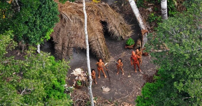 1_Uncontacted_copia_copy-74bmx1.jpg