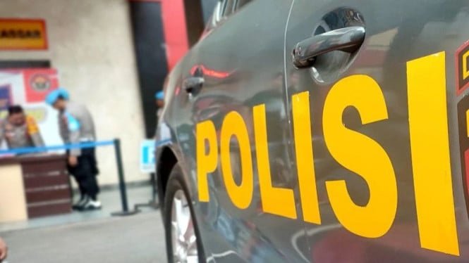 6629b3f51d84d-ilustrasi-mobil-polisi_665_374.jpg