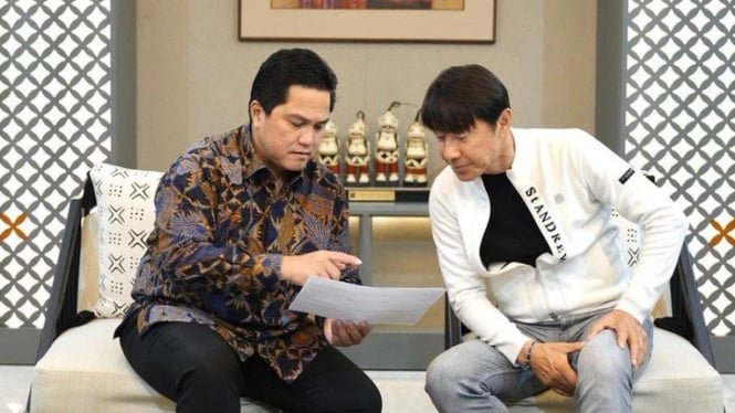 6629d9d8e1a40-shin-tae-yong-dan-ketua-umum-pssi-erick-thohir_665_374.jpeg
