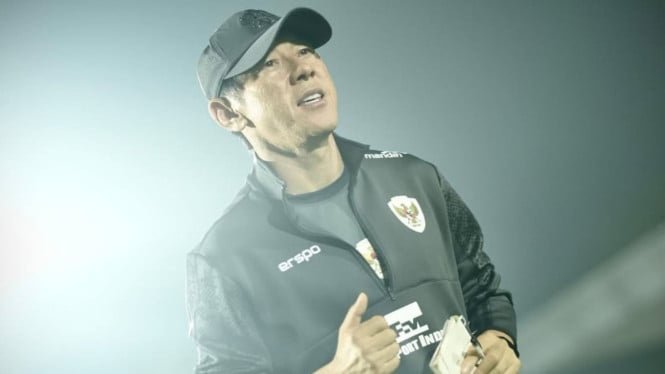 6770a28b95277-pelatih-timnas-indonesia-shin-tae-yong-sty_665_374.jpg