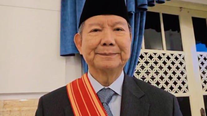 68ac1a4c3931e-utusan-khusus-presiden-untuk-iklim-dan-energi-hashim-s-djojohadikusumo_665_374.jpg