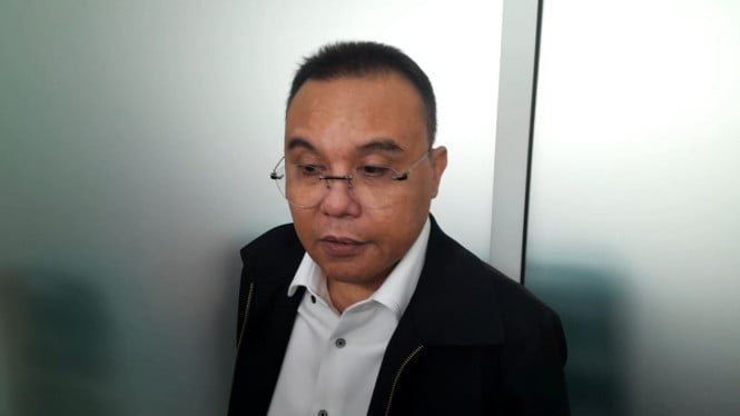 68d4ef6ceddb0-wakil-ketua-dpr-ri-sufmi-dasco-ahmad-di-kompleks-parlemen-senayan-jakarta_665_374.jpg