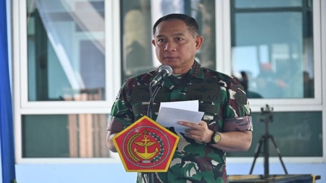68d6873e4717e-panglima-tni-jenderal-agus-subiyanto-meninjau-pembukaan-sppg-tni-au-di-boyolali_665_374.jpeg