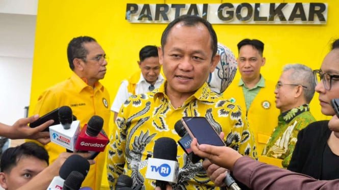 68f0c40dae155-sekjen-partai-golkar-muhammad-sarmuji_665_374.jpg