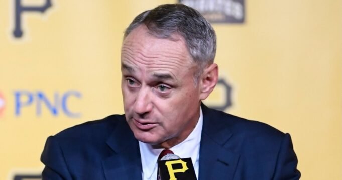 GettyImages-674189606-mlb-commissioner-reacts-to-nba-gambling-scandal.jpg
