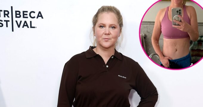 Promo-Amy-Schumer-Puts-Abs-on-Display-in-New-Mirror-Selfie.jpg
