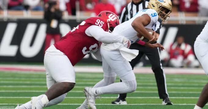 urlhttps3A2F2Fcalifornia-times-brightspot.s3.amazonaws.com2F222F4c2F03148e8645a2ae79322a19c3c9092Fucla-indiana-football-73052.jpg