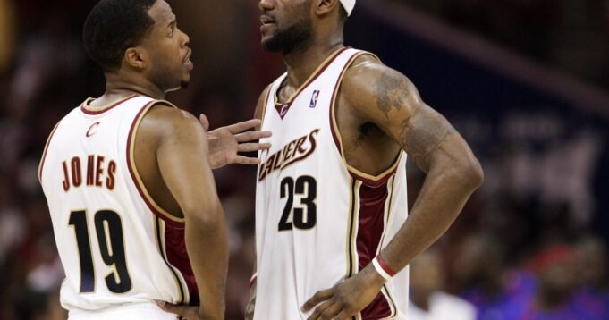 urlhttps3A2F2Fcalifornia-times-brightspot.s3.amazonaws.com2F822Fc92Ffef6ea7b4f389a4b47c36b05ab062Fpistons-cavaliers-basketball.JPEG