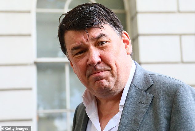 103146387-15299729-Graham_Linehan_pictured_on_September_4_2025_has_fallen_out_with_-a-4_1763422136060.jpg
