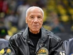 El legendario entrenador y jugador de la NBA Lenny Wilkens falleció a la edad de 88 años.