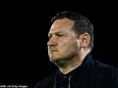 El héroe de EFL rinde homenaje a un amigo de 48 años que murió tras un incidente en un evento benéfico privado