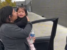 Niña de 1 año hospitalizada después de que agentes de ICE le rociaran con gas pimienta en Chicago