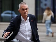 La BBC «prosperará», dice el director general saliente Tim Davie tras dimitir por un discurso «falsificado» de Trump