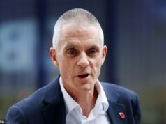 El desafiante Davie arremete contra los ‘enemigos’ de la BBC pero admite que se cometieron errores del personal