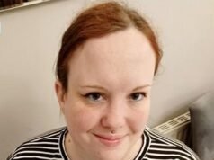 Homenajes a una mujer «hermosa y amable», de 34 años, apuñalada en el cuello en un «ataque no provocado» en el centro de la ciudad de Birmingham, mientras el sospechoso, de 21 años, comparece ante el tribunal