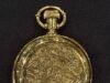Se espera que el reloj de bolsillo de oro del Titanic recuperado del cuerpo de uno de sus pasajeros más ricos alcance un millón de libras esterlinas, con el reloj detenido a las 2.20 a.m., la hora en que el barco desapareció bajo el agua.